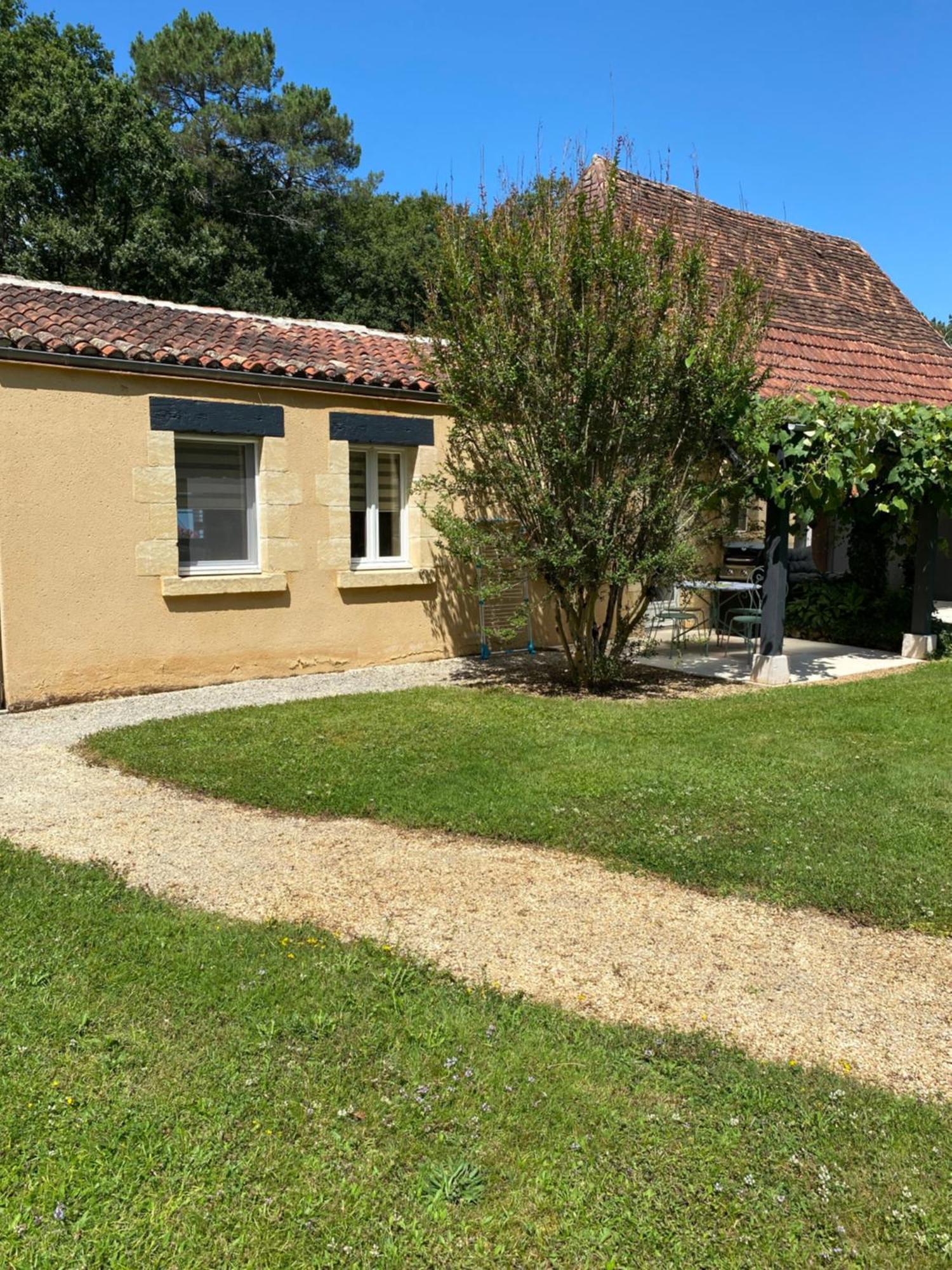 Holiday home Les De La Joubertie *